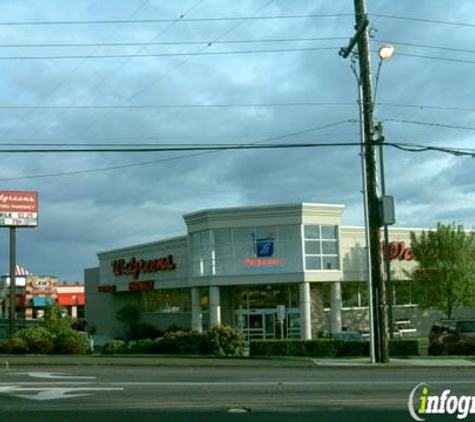 Walgreens - Oregon City, OR