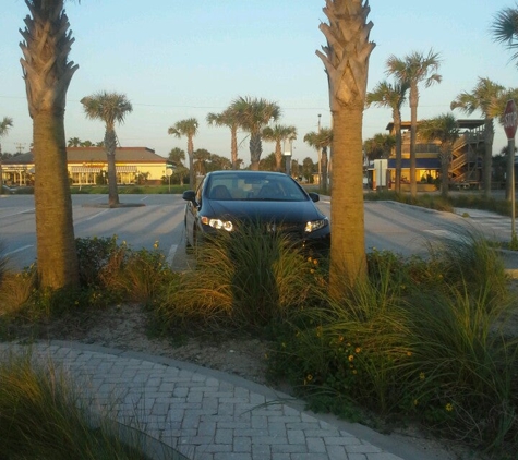 Andy Romano Beachfront Park - Ormond Beach, FL