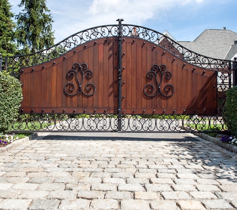 Tri State Gate - Bedford Hills, NY. Custom wood and wrought-iron driveway gate design by Tri State Gate, Bedford Hills, New York