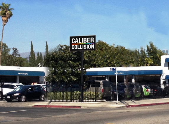 Caliber Collision - North Hollywood, CA