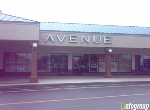 Avenue - Brandon, FL