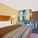 Days Inn by Wyndham Columbus - Motels