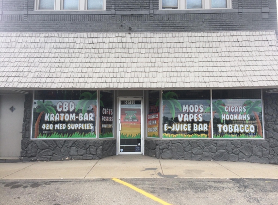 Woodstock Vape & Glass Gallery - Chesterfield, MI