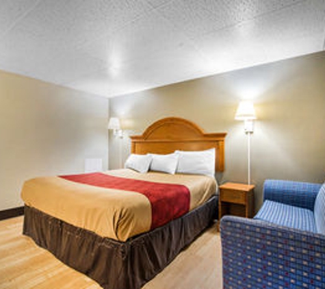 Econo Lodge - New Paltz, NY