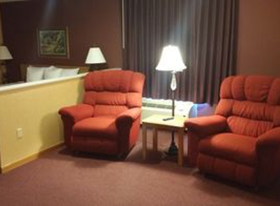 Econo Lodge - Maquoketa, IA