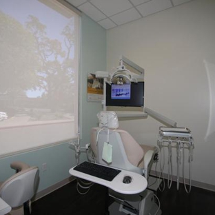 Novato Smiles Dentistry - Novato, CA