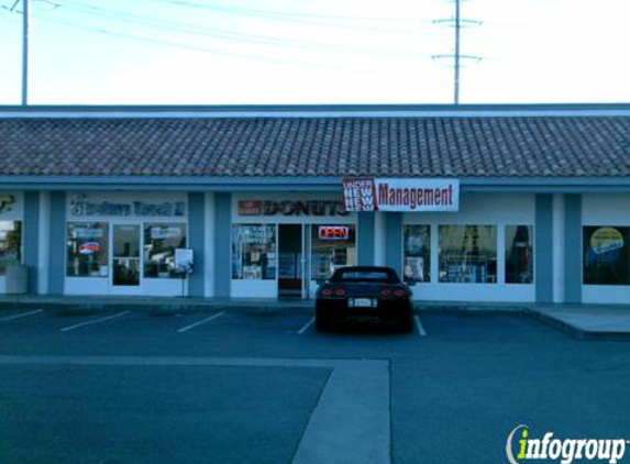 Los Alamitos Donuts - Los Alamitos, CA