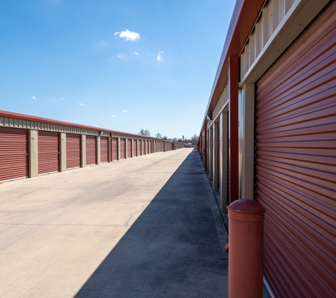 Storage King USA - Seguin, TX