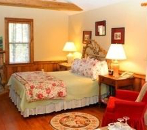 Orchard Inn - Saluda, NC