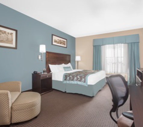 Wingate by Wyndham - Gulfport, MS