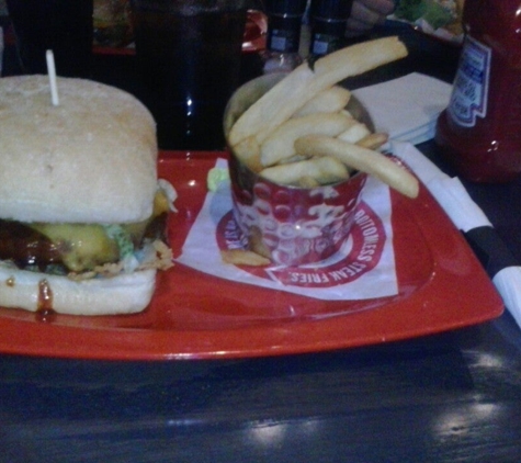 Red Robin Gourmet Burgers - Paramus, NJ