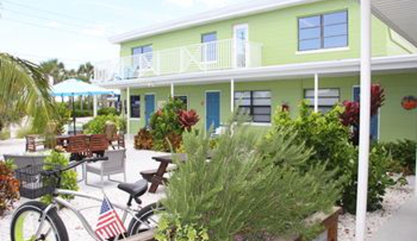 Sunset Inn & Cottages - Treasure Island, FL