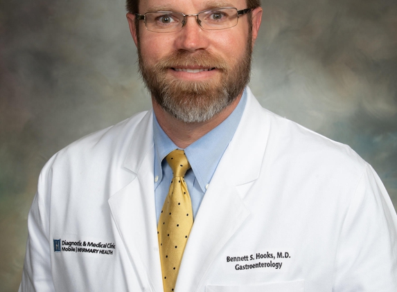 Bennett Hooks, MD - Mobile, AL