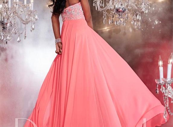 Antoinette's Bridal & Accessories - Canandaigua, NY. Prom