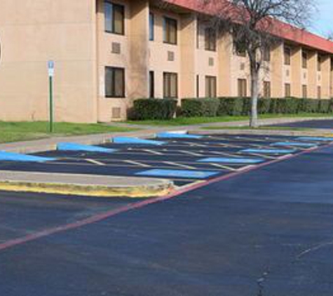 Days Inn by Wyndham Sherman - Sherman, TX