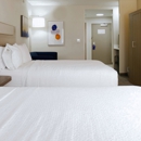 Holiday Inn Express & Suites Elkton - University Area by IHG - Hotels