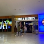 Dave & Buster's