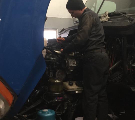 Chuck's Truck Repair, Inc. - Shorewood, IL