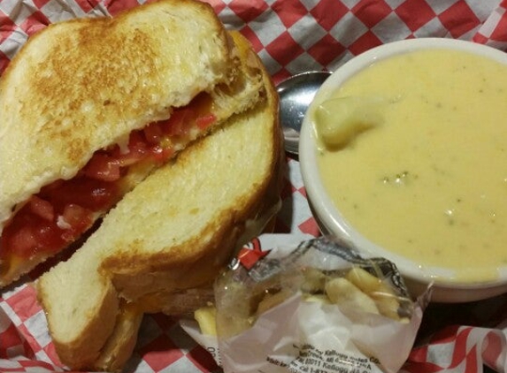 Tom & Chee - Kennesaw, GA