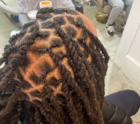 Menwonw 1Stop Beauty Supply & Braiding Services - Worcester, MA