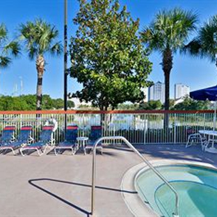 Comfort Inn & Suites Near Universal Orlando Resort-Convention Ctr. - Orlando, FL