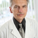 Dr. Douglas G Finnie, MD - Physicians & Surgeons, Internal Medicine
