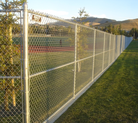 Bailey Fence - Hayward, CA