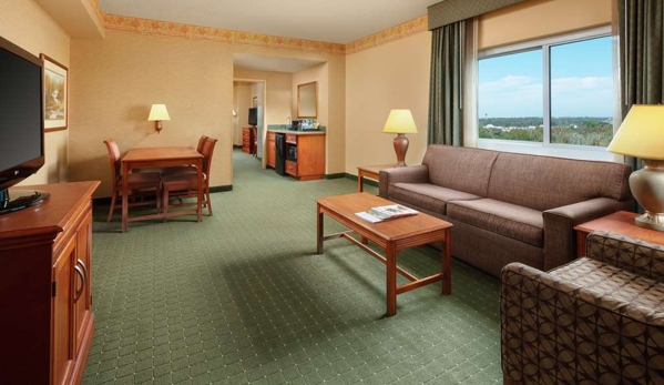 Embassy Suites by Hilton Charleston Airport Hotel & Convention Center - North Charleston, SC