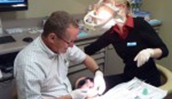 Melbourne Orthodontic Group - Mckinnon, VIC