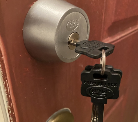 24 Hour Mobile Locksmith & Lock Change - Fresh Meadows, NY. 24 HOUR HIGH SECURITY DEADBOLT LOCK CHANGE BROOKLYN NY CALL! (917) 971-1279