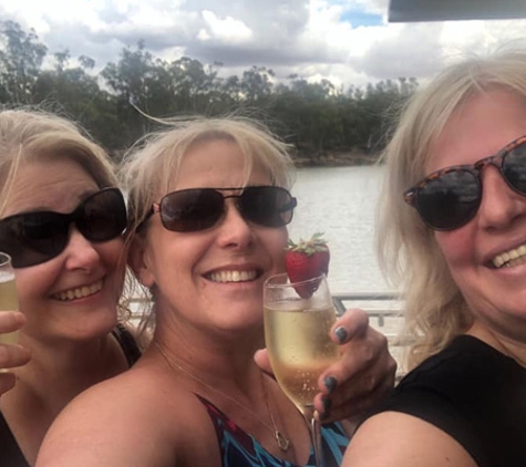 Executive Houseboats - Moama, NSW