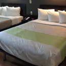 Super 8 by Wyndham Kenedy - Hotels