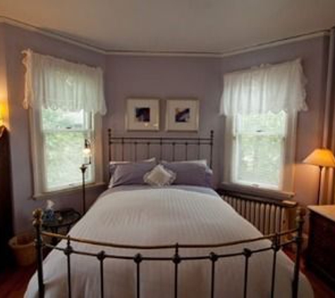 Brandt House Inn - Greenfield, MA