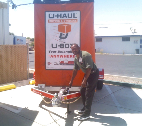 U-Haul at 32nd St & Bell - Phoenix, AZ