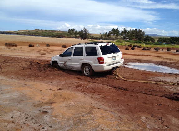 Pa'a Hana Towing & Hauling LLC - Kalaheo, HI. Stuck on the sand?!! We can get you out!!