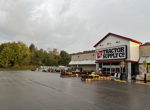 Tractor Supply Co - Titusville, PA