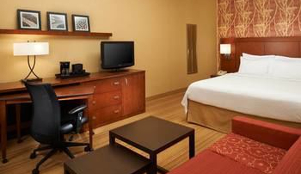 Courtyard by Marriott - Utica, MI