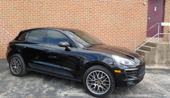 Len's Auto Body & Painting - Philadelphia, PA. Porsche Macan