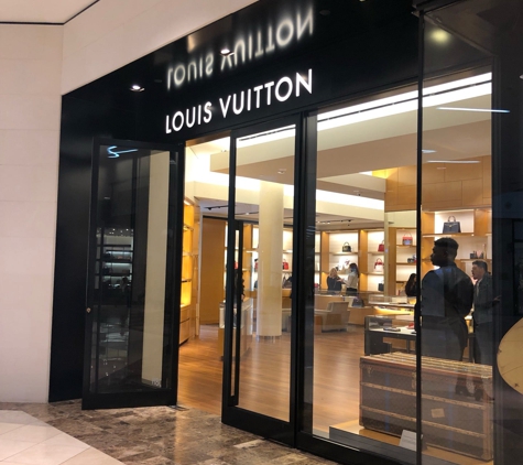 Louis Vuitton - Roseville, CA