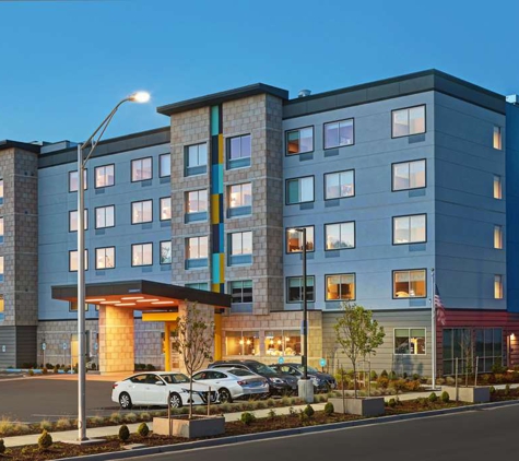 Tru by Hilton Tukwila Seattle Airport - Tukwila, WA