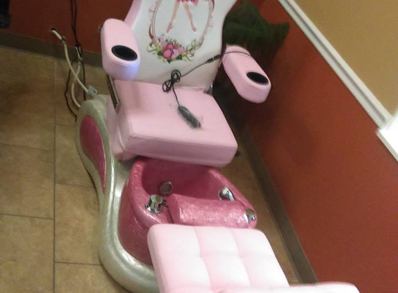 Crystal Nail Salon - Wichita, KS