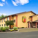 Super 8 by Wyndham Oneida Verona - Bed & Breakfast & Inns