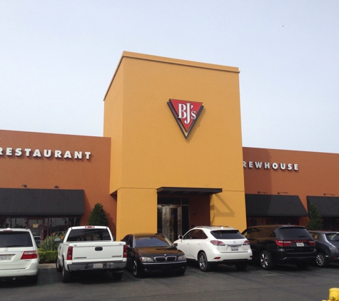 BJ's Restaurants - Irvine, CA