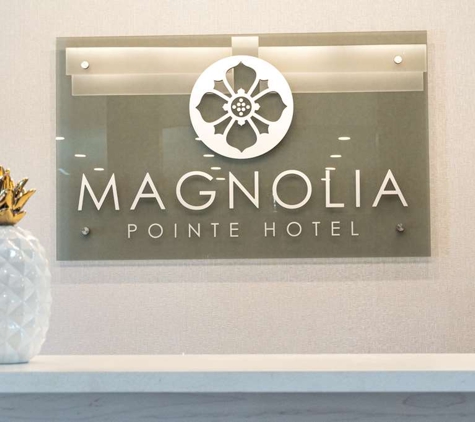 Magnolia Pointe, BW Signature Collection - Sarasota, FL