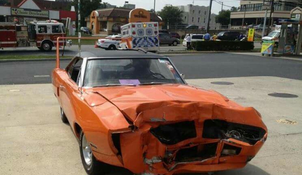 Signature Bodyshop & Restoration - Perry, OH