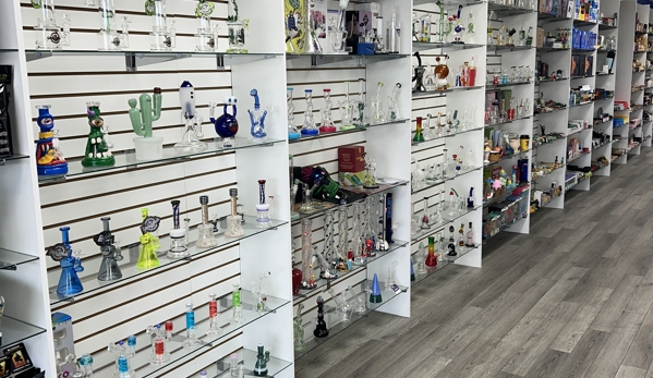 The Vapor Shoppe Smoke & Alternative Plus - Troy, MI