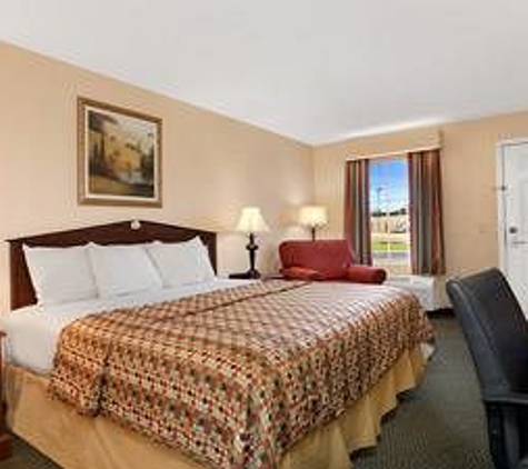 Baymont Inn & Suites - Sanford, NC