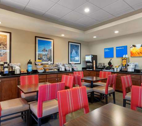 Comfort Inn & Suites Port Arthur-Port Neches - Port Arthur, TX