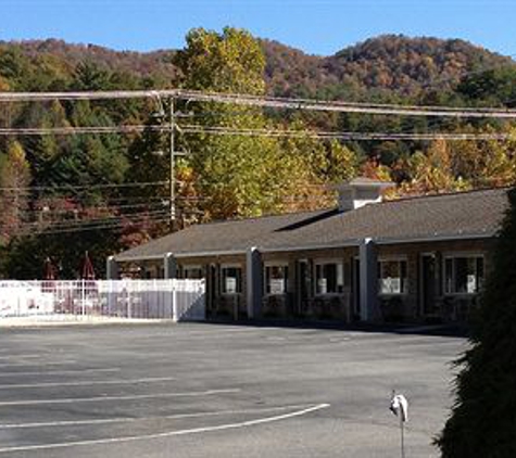 Cherokee Grand Hotel - Cherokee, NC