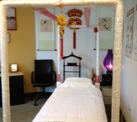 Two Worlds Chinese Massage - San Diego, CA